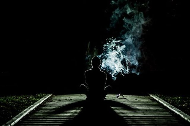 「瞑想」で生じるデメリット「魔境」はアストラル界的な神秘体験